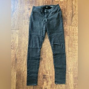 So Brand black jeggings size 3